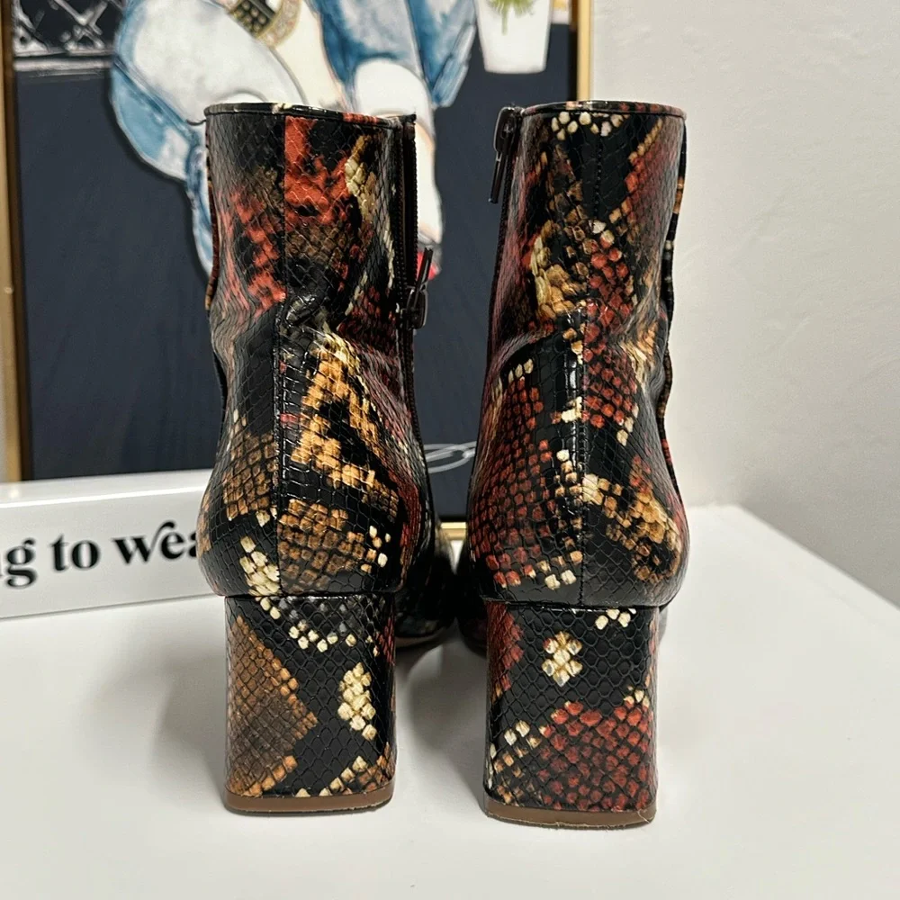 ⭐️⭐️ STEVE MADDEN Drama K Ankle Bootie ⭐️⭐️ VERY GENTLY USED - Picture 7 of 13